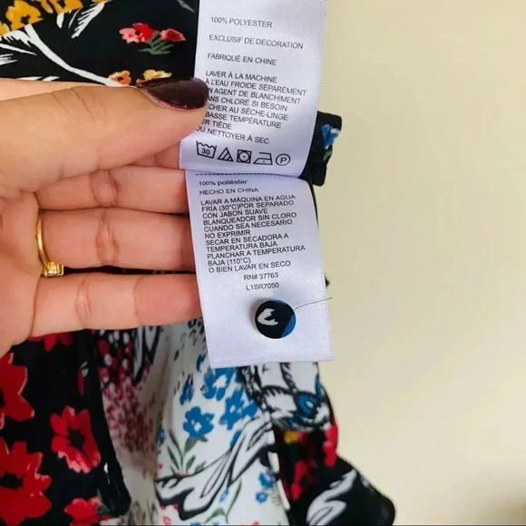 Laundry by Shelli Segal 4 Floral Ruffled Blouse - Picture 10 of 12